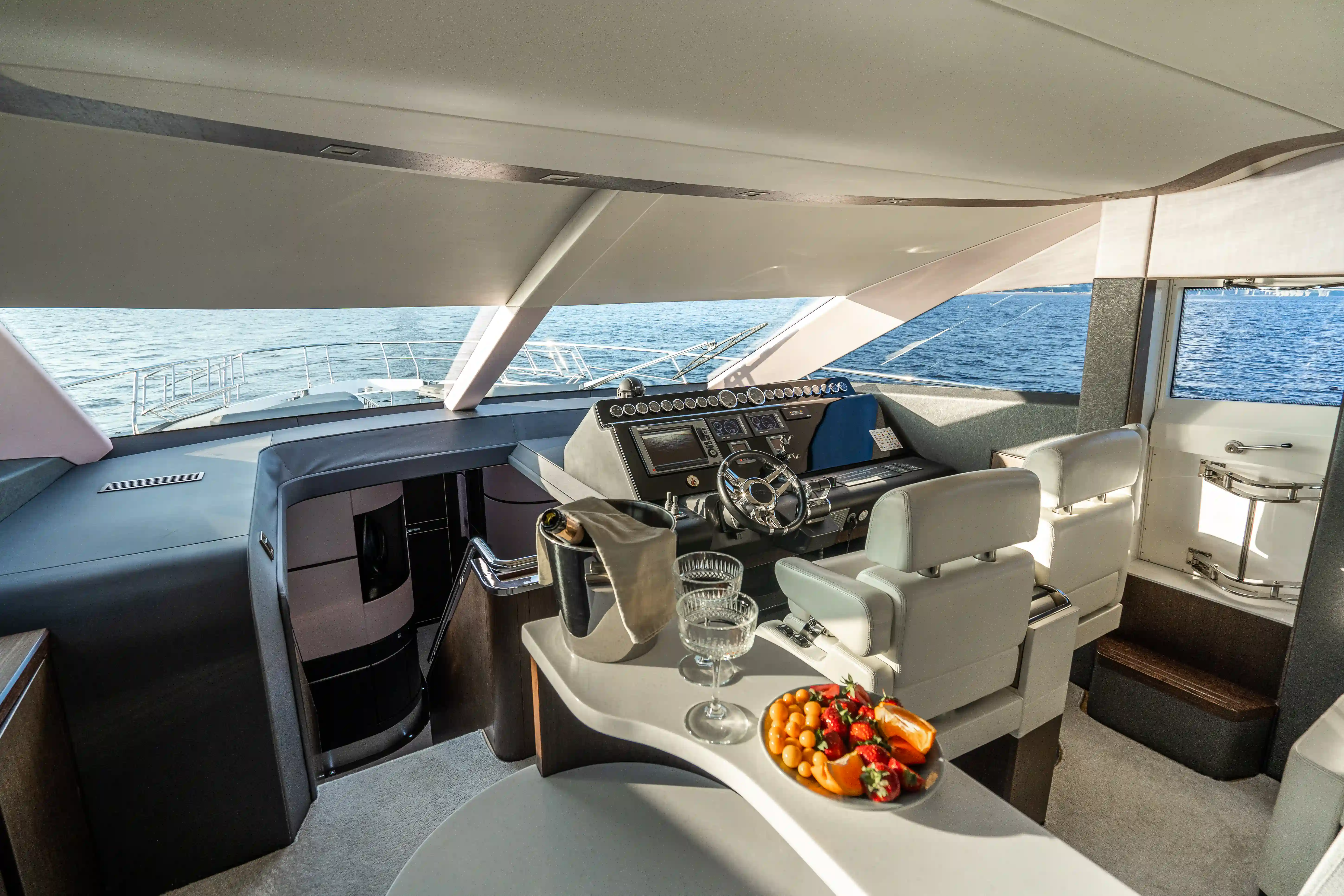 Яхта  «Galeon 640» image- 15